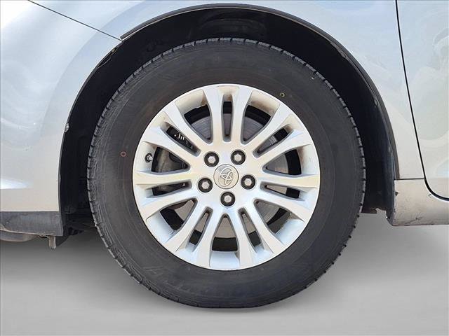 Used 2014 Toyota Sienna XLE FWD image 22