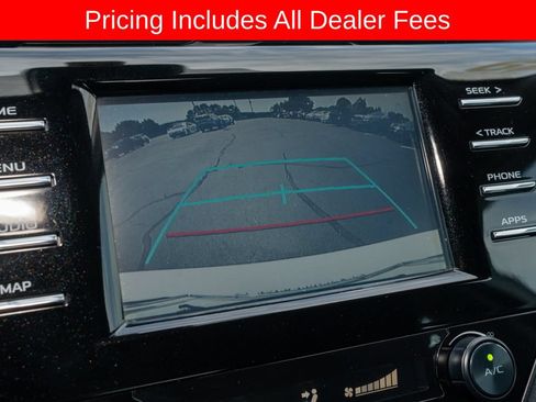 Used 2019 Toyota Camry SE FWD image 12