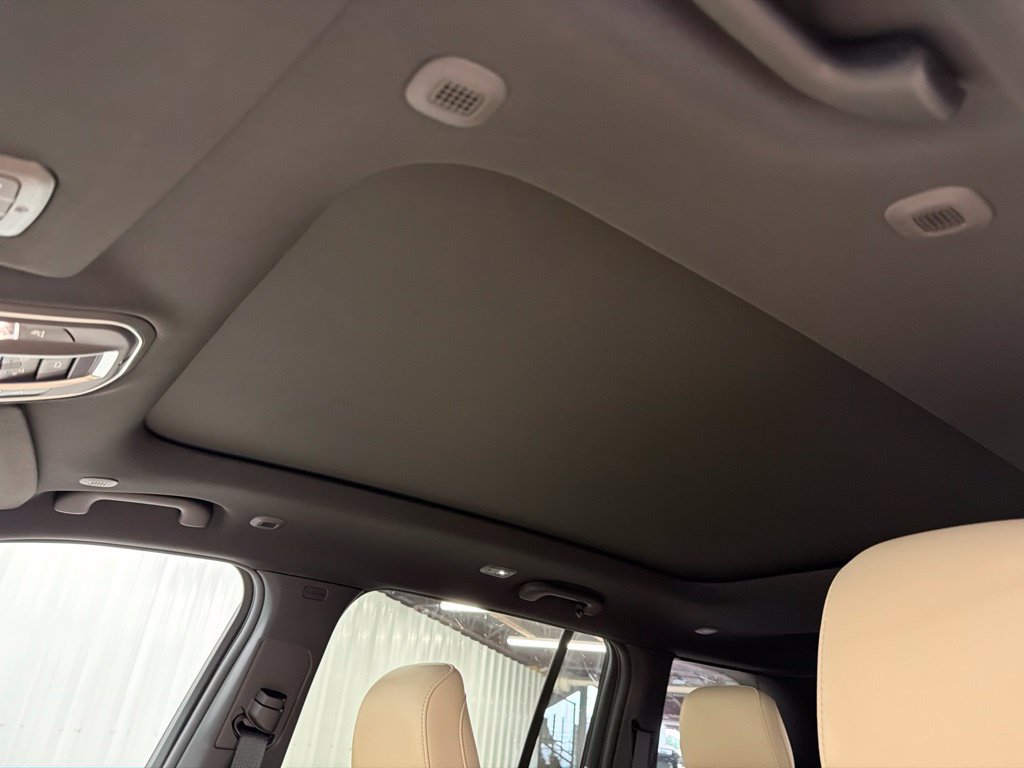 New 2026 Jeep Grand Cherokee Limited AWD/4WD image 17