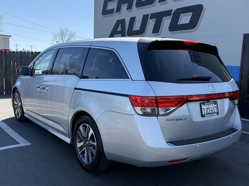 Used 2014 Honda Odyssey Touring Elite image 4