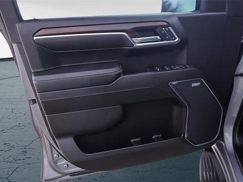 Used 2024 GMC Sierra 1500 SLT w/ SLT Premium Plus Package image 27