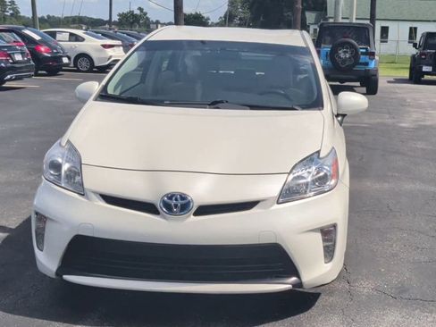 Used 2012 Toyota Prius Three FWD image 3