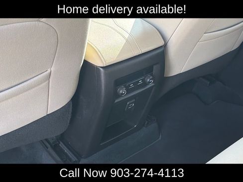 Used 2022 Chevrolet Traverse LS image 15