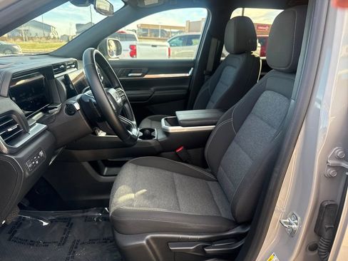 Used 2025 GMC Terrain Elevation image 12