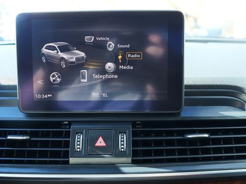 Used 2020 Audi Q5 2.0T Premium w/ Convenience Package image 49