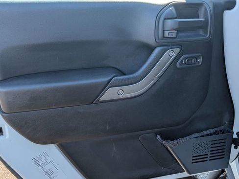 Used 2018 Jeep Wrangler Sport w/ Quick Order Package 24W image 22