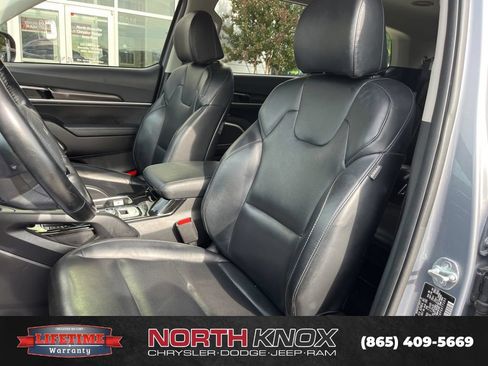 Used 2023 Kia Telluride S w/ S Sunroof Package AWD/4WD image 4