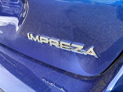 Certified 2025 Subaru Impreza 2.0i image 9