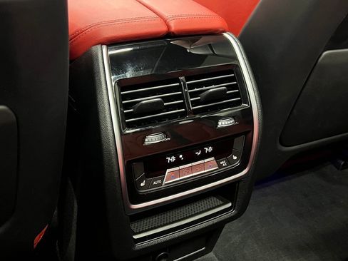 Used 2021 BMW X5 M w/ Competition Package AWD/4WD image 30