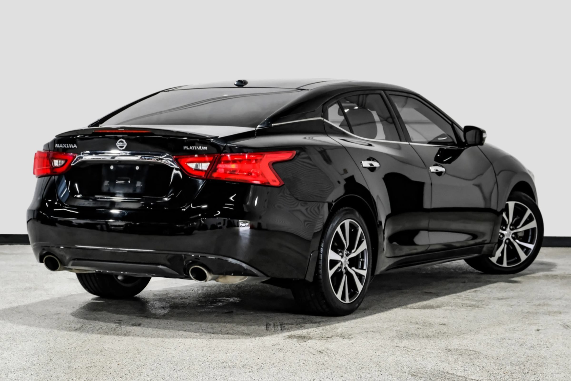 Used 2016 Nissan Maxima Platinum FWD image 6