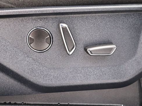 Certified 2021 Ford F150 XLT w/ Equipment Group 302A High image 21