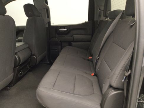 Used 2021 Chevrolet Silverado 1500 Custom image 18