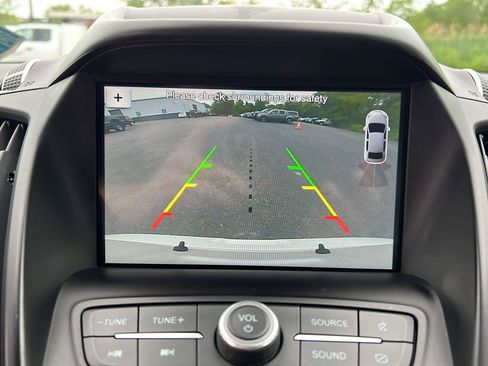 Used 2019 Ford Escape SEL AWD/4WD image 12