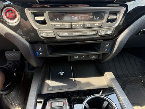 Used 2025 Honda Ridgeline Black Edition image 19