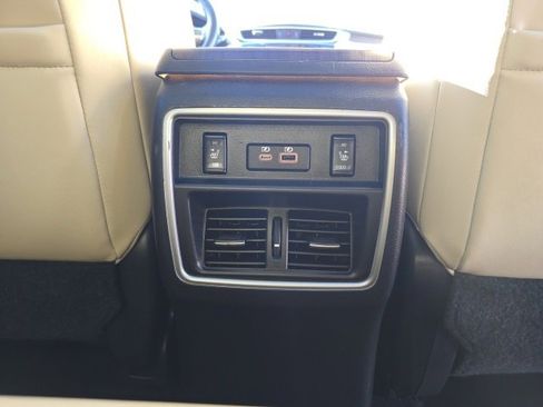 Used 2022 Nissan Murano Platinum w/ Cargo Package image 21