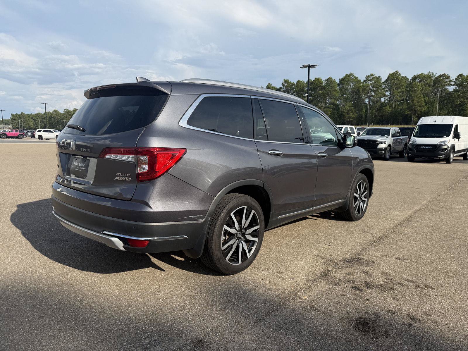 Used 2022 Honda Pilot Elite image 6