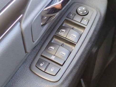 Used 2024 RAM 1500 Classic SLT image 22