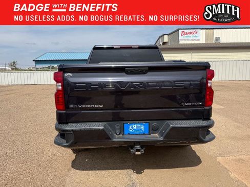Used 2023 Chevrolet Silverado 1500 Custom RWD image 5