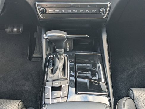 Certified 2019 Kia Cadenza Technology image 27
