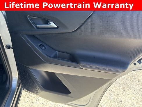 Used 2025 Chevrolet Equinox LT image 22