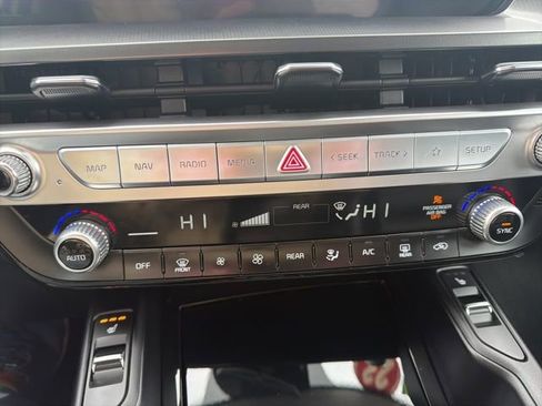 Certified 2024 Kia Telluride S w/ S Sunroof Package image 26