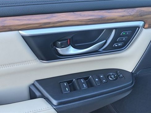 Used 2022 Honda CR-V EX-L image 11