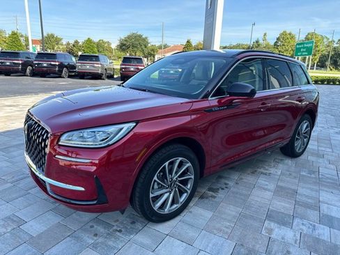 New 2025 Lincoln Corsair Grand Touring image 5