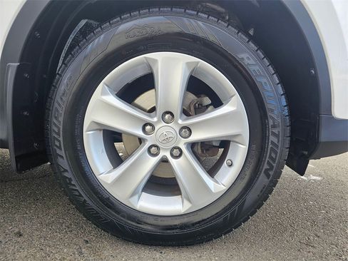 Used 2013 Toyota RAV4 XLE image 9