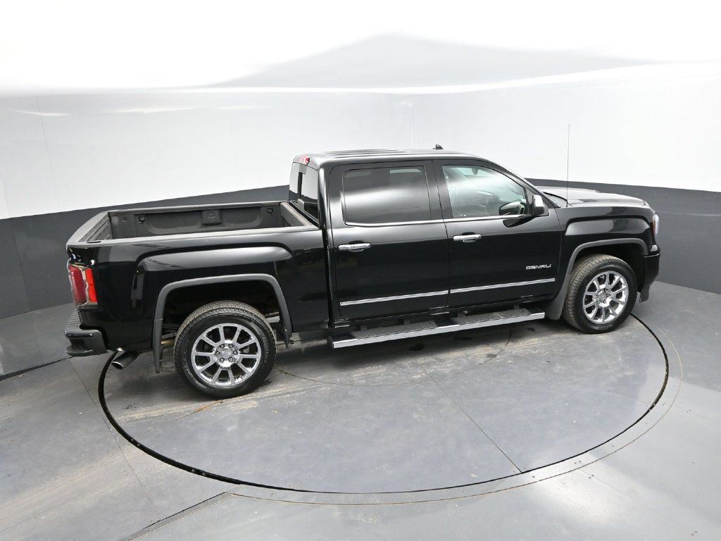 Used 2018 GMC Sierra 1500 Denali AWD/4WD image 31