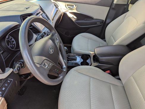 Used 2017 Hyundai Santa Fe Sport image 20