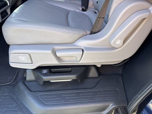 Used 2020 Honda Odyssey EX-L image 33