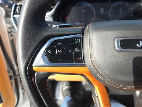 Used 2024 Jeep Grand Cherokee L Summit image 20