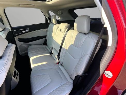 Used 2023 Ford Edge Titanium w/ Equipment Group 301A AWD/4WD image 18