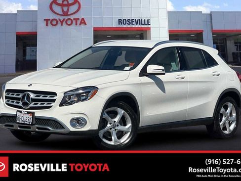 Used 2018 Mercedes-Benz GLA 250 4MATIC image 1