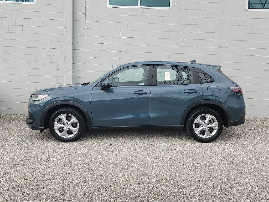Used 2024 Honda HR-V LX image 3