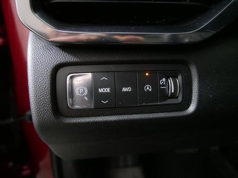 Used 2024 GMC Acadia AT4 image 16