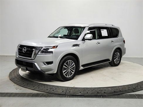 Used 2024 Nissan Armada SL image 3