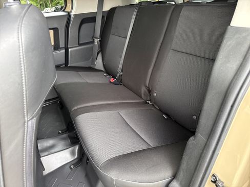 Used 2014 Toyota FJ Cruiser 4WD w/ Upgrade Package image 20