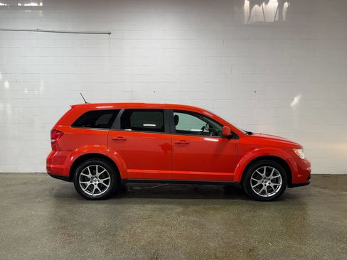 Used 2018 Dodge Journey GT FWD image 2