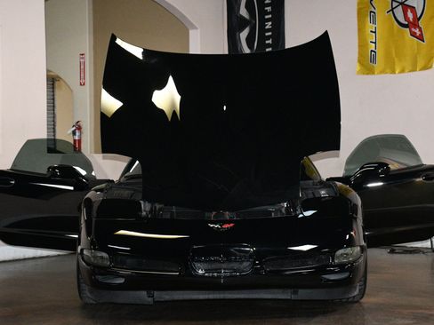 Used 2003 Chevrolet Corvette Z06 w/ Memory Package, 3 Drivers RWD image 87