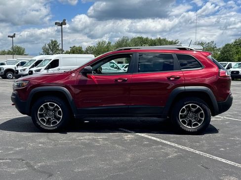 Used 2020 Jeep Cherokee Trailhawk w/ Cold Weather Group AWD/4WD image 4