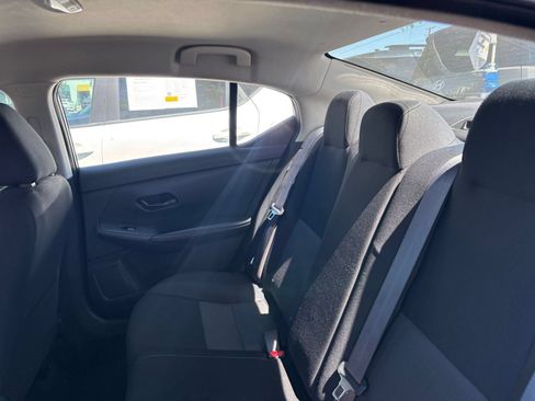 Used 2025 Nissan Sentra SV FWD image 40