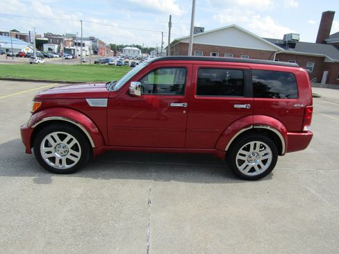 Used 2010 Dodge Nitro SXT AWD/4WD image 6