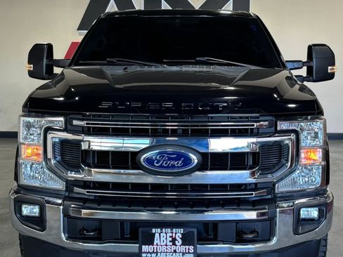 Used 2020 Ford F250 XLT w/ XLT Value Package AWD/4WD image 3