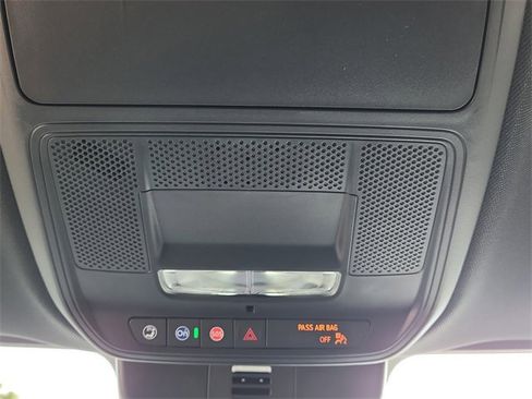 New 2026 GMC Acadia AT4 w/ Luxury Package image 32