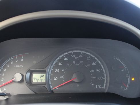 Used 2011 Toyota Sienna LE image 30