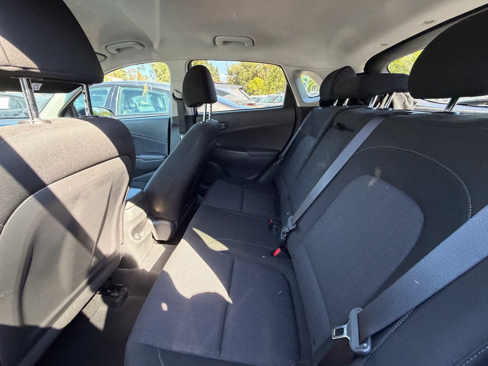 Certified 2023 Hyundai Kona SEL AWD/4WD image 5