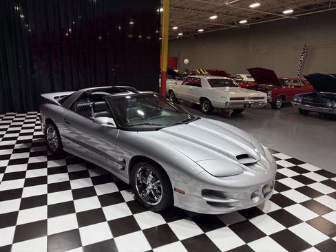 Used 2002 Pontiac Firebird Trans Am image 15