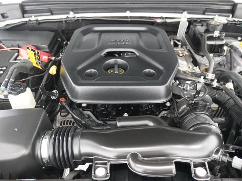 Used 2023 Jeep Wrangler Sport image 31