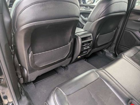 Used 2023 Jeep Grand Cherokee Altitude AWD/4WD image 16